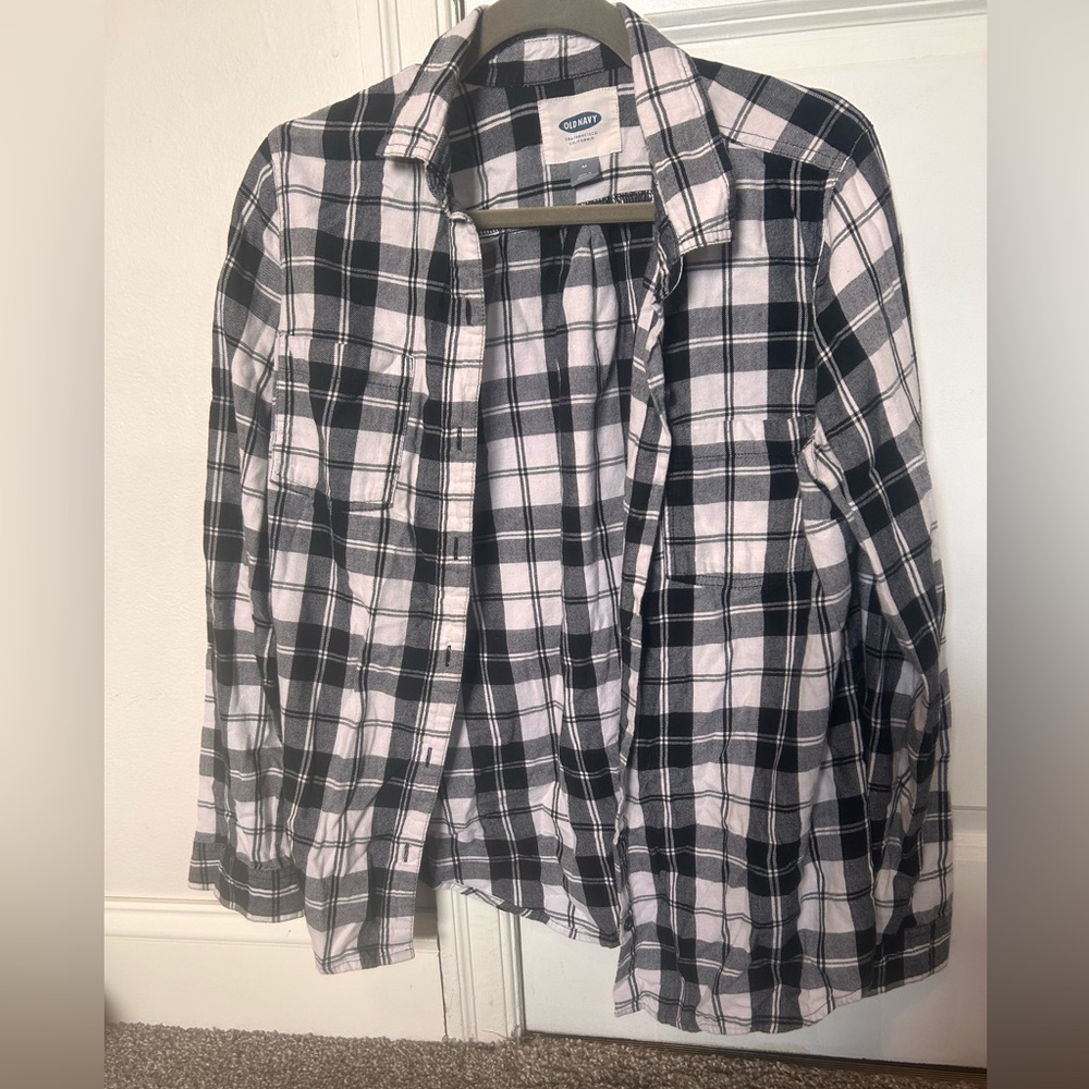 Women’s Black and White Plaid Flannel